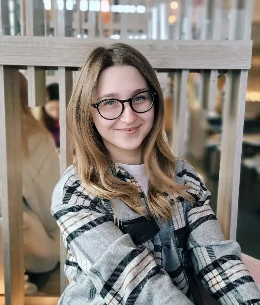 АМІНА АВАНІСОВА